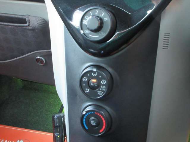 TOYOTA IQ 2013 Image 31