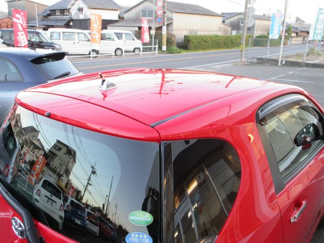 TOYOTA IQ 2013 Image 31