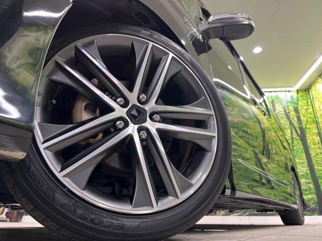 TOYOTA VOXY HYBRID 2017 Image 31