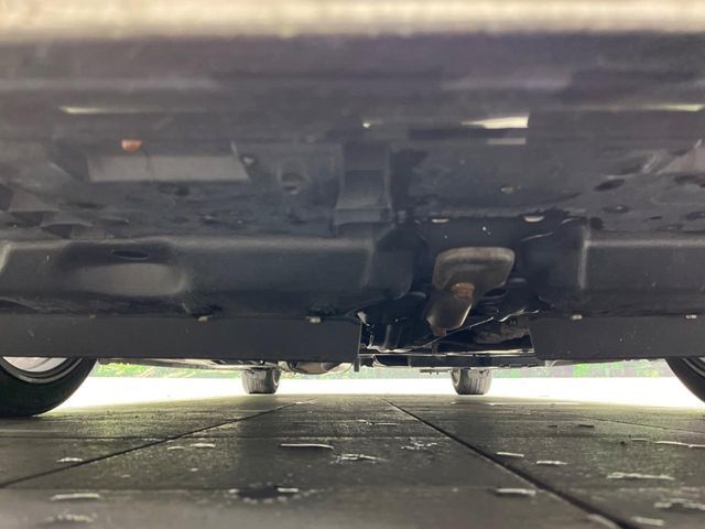 TOYOTA VOXY HYBRID 2017 Image 31