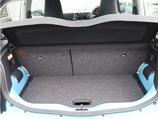 VOLKSWAGEN UP! 2019 Image 31