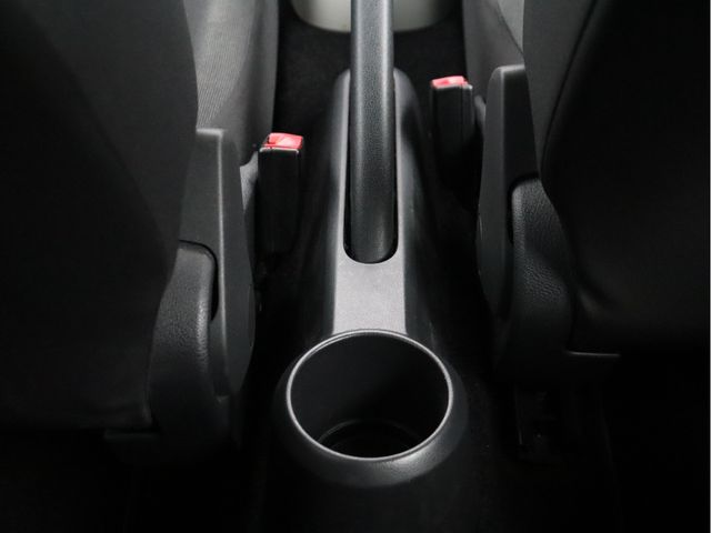 VOLKSWAGEN UP! 2019 Image 31