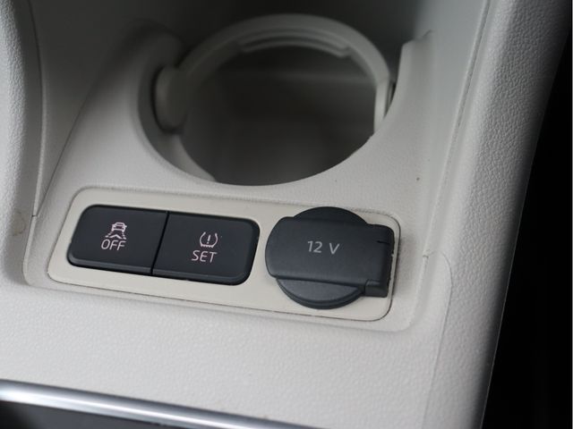 VOLKSWAGEN UP! 2019 Image 31