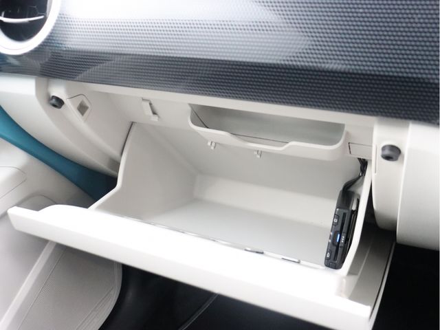 VOLKSWAGEN UP! 2019 Image 31