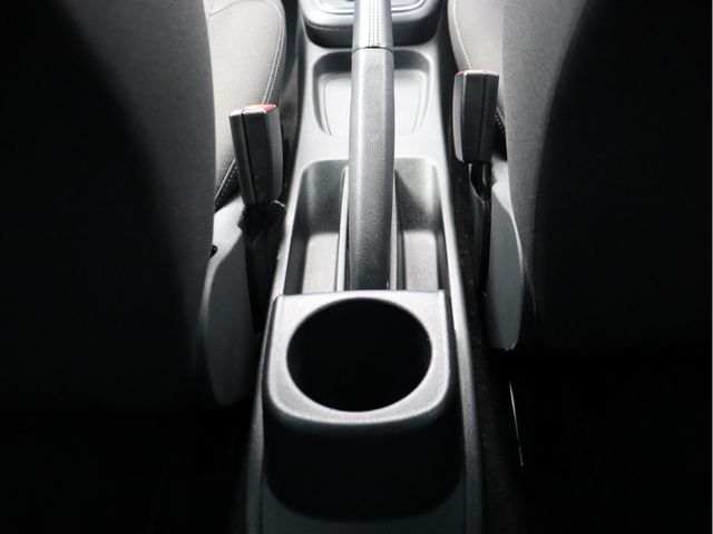 VOLKSWAGEN POLO 2016 Image 31