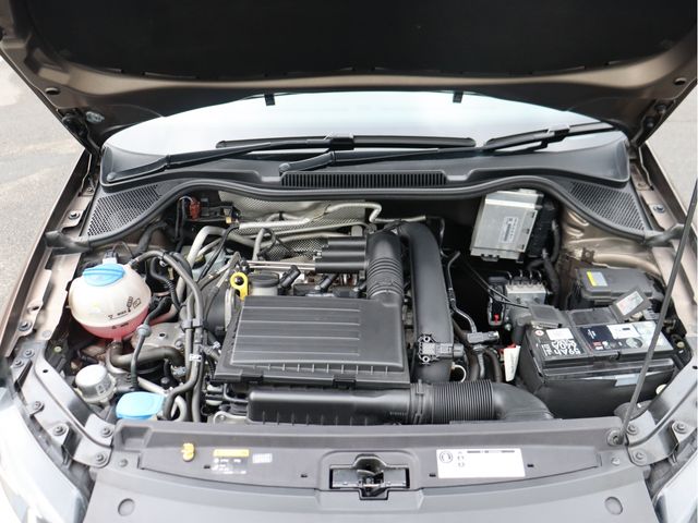 VOLKSWAGEN POLO 2016 Image 31