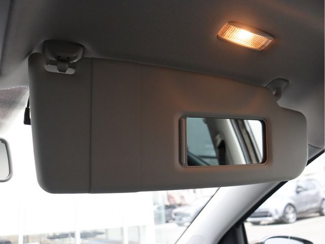 VOLKSWAGEN POLO 2016 Image 31