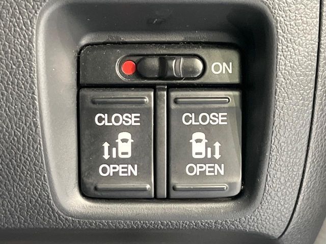 HONDA N BOX CUSTOM 2013 Image 31