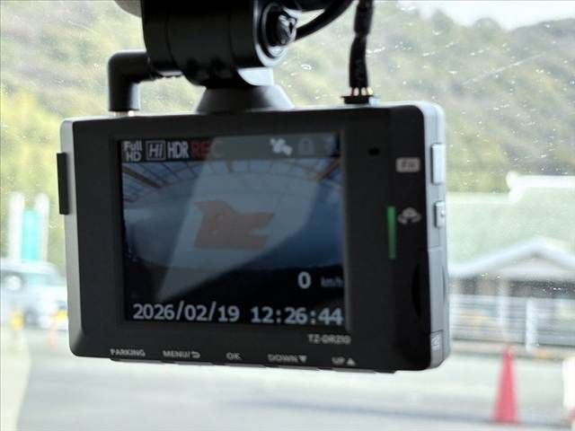 TOYOTA LEXUS IS200T 2016 Image 31