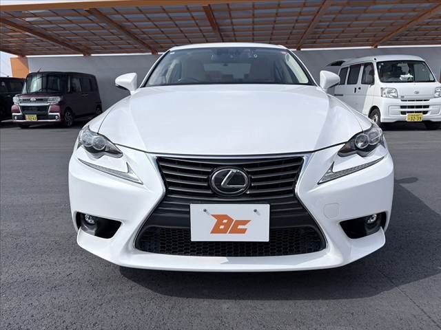 TOYOTA LEXUS IS200T 2016 Image 31