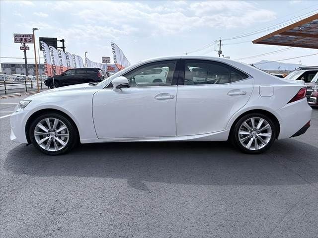 TOYOTA LEXUS IS200T 2016 Image 31
