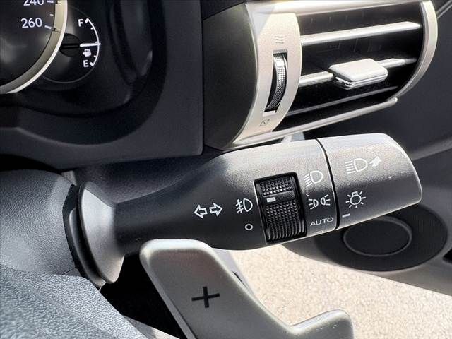 TOYOTA LEXUS IS200T 2016 Image 31