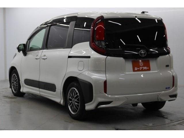 TOYOTA SIENTA HYBRID 2023 Image 31