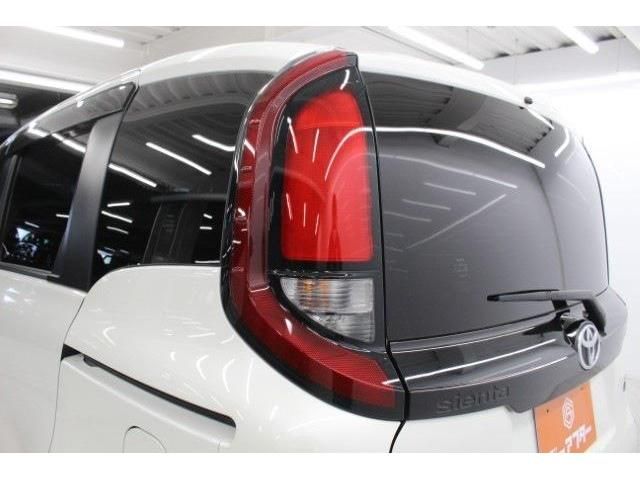 TOYOTA SIENTA HYBRID 2023 Image 31