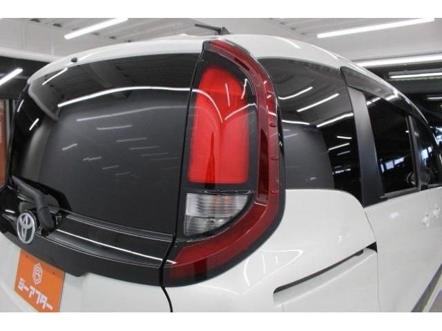 TOYOTA SIENTA HYBRID 2023 Image 31