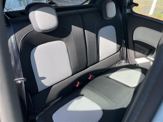 RENAULT TWINGO 2021 Image 31