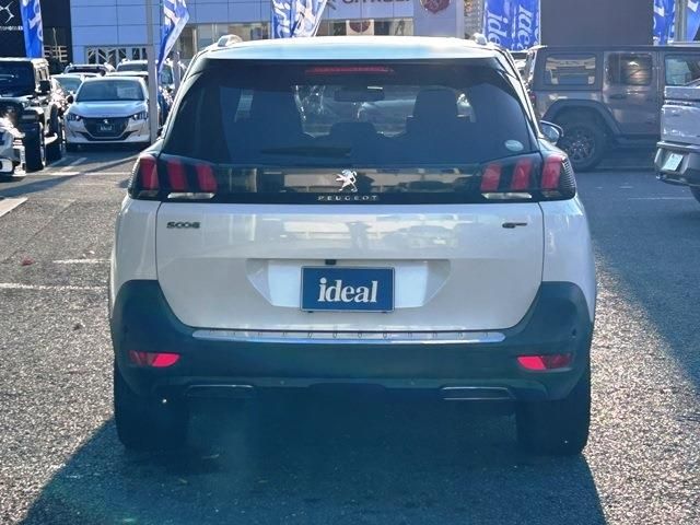 PEUGEOT 5008 2018 Image 31