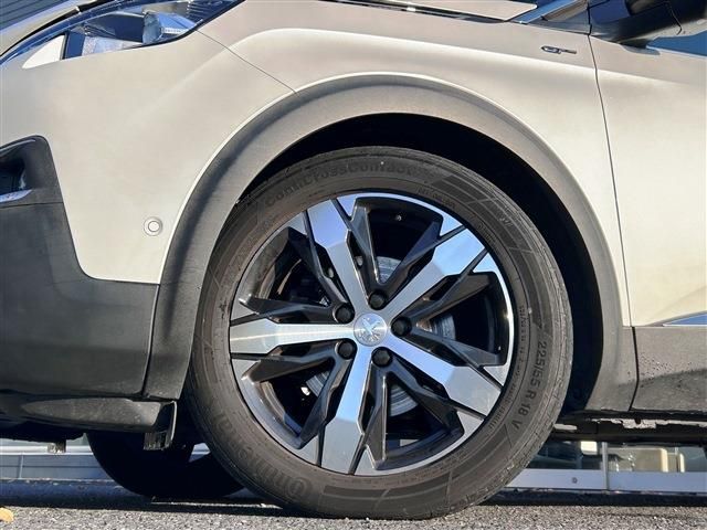 PEUGEOT 5008 2018 Image 31