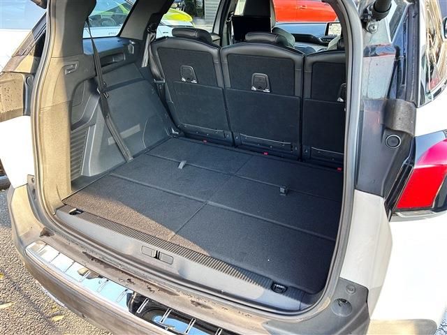 PEUGEOT 5008 2018 Image 31