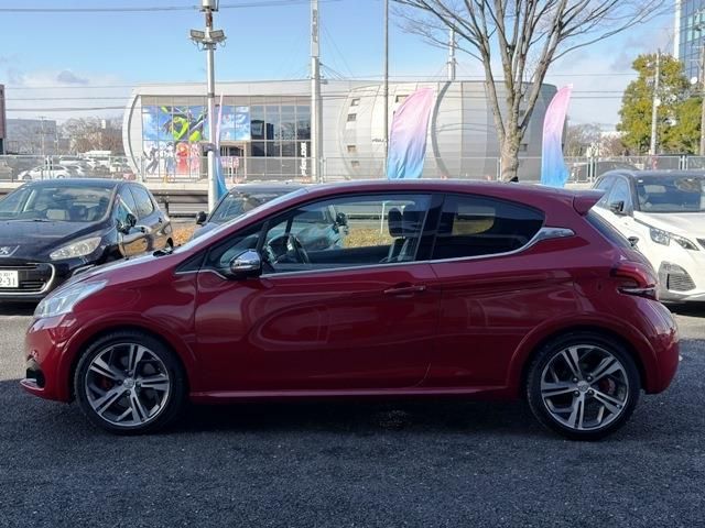 PEUGEOT 208 2016 Image 31