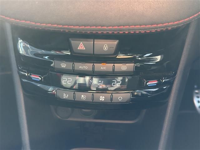 PEUGEOT 208 2016 Image 31