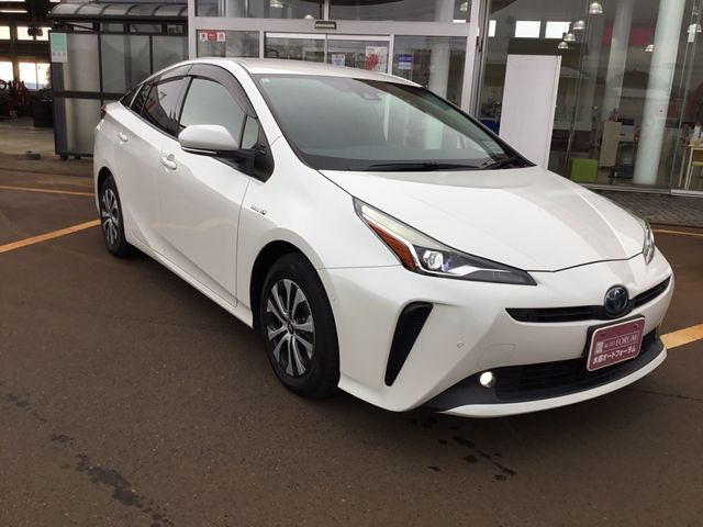 TOYOTA PRIUS 2019 Image 31
