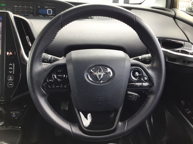 TOYOTA PRIUS 2019 Image 31