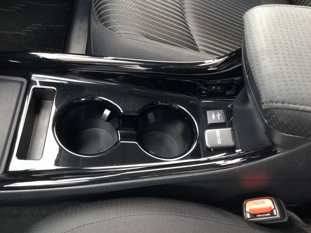 TOYOTA PRIUS 2019 Image 31