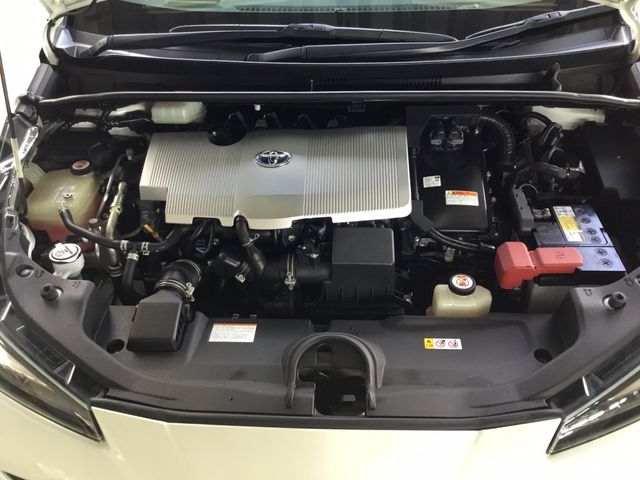 TOYOTA PRIUS 2019 Image 31