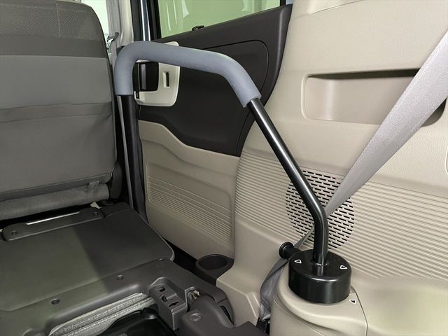 HONDA N BOX 2018 Image 31