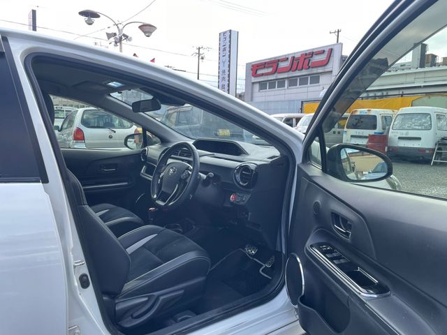 TOYOTA AQUA 2016 Image 31