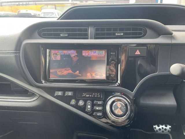 TOYOTA AQUA 2016 Image 31