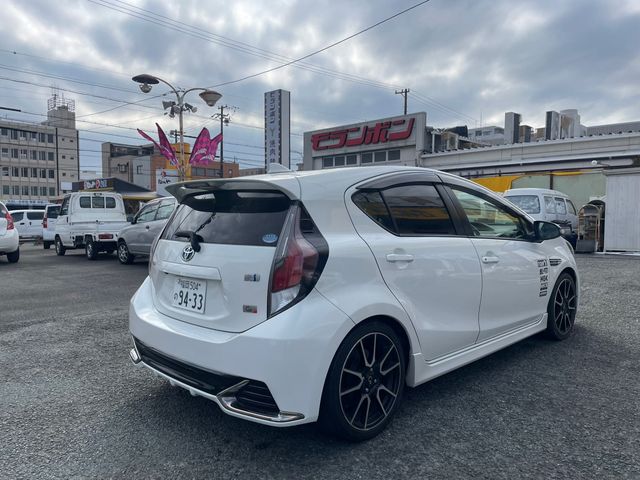 TOYOTA AQUA 2016 Image 31