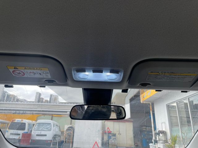 TOYOTA AQUA 2016 Image 31