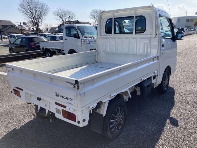 DAIHATSU HIJET TRUCK 4WD 2017 Image 31