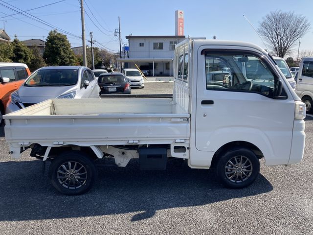 DAIHATSU HIJET TRUCK 4WD 2017 Image 31
