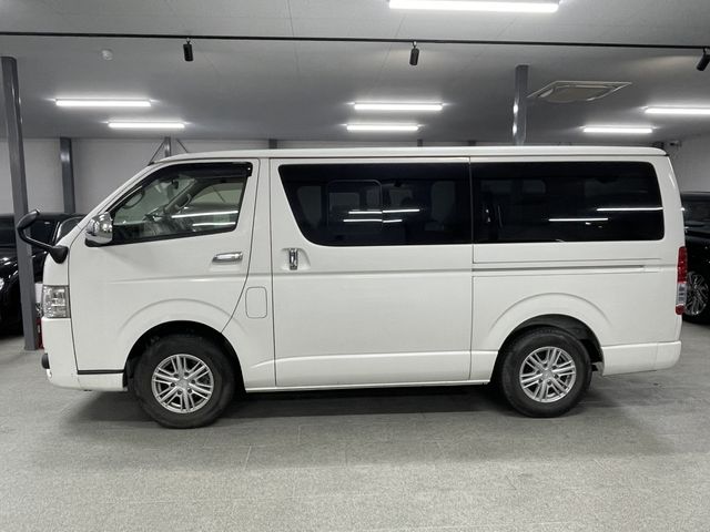 TOYOTA HIACE VAN 2WD 2018 Image 31