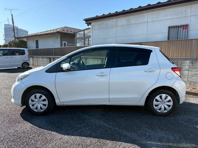 TOYOTA VITZ 2013 Image 31