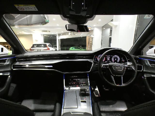 AUDI A6 AVANT 2022 Image 31