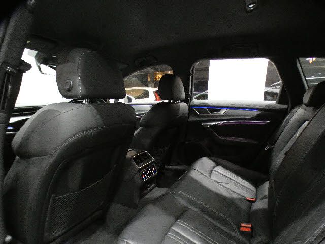 AUDI A6 AVANT 2022 Image 31