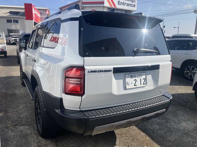 TOYOTA LANDCRUISER 250 2024 Image 31