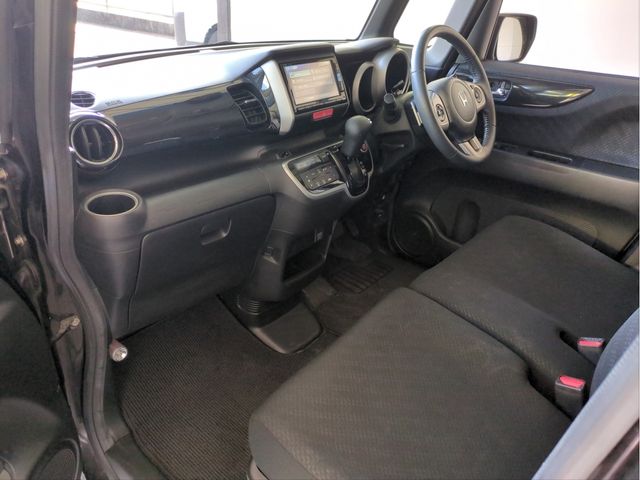 HONDA N BOX CUSTOM 2015 Image 31