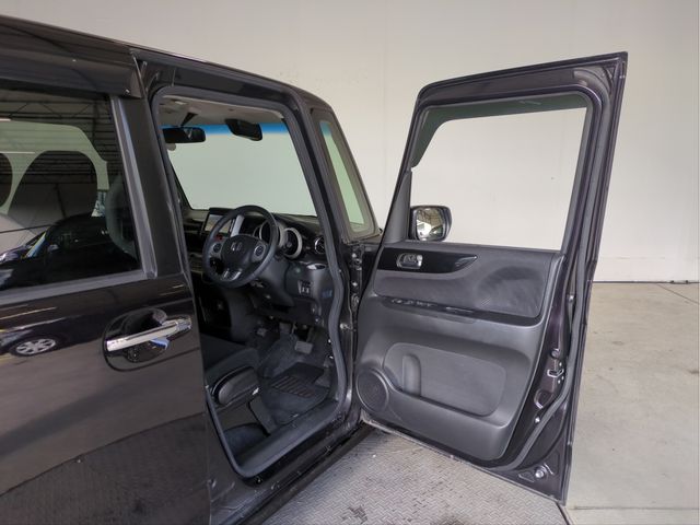 HONDA N BOX CUSTOM 2015 Image 31