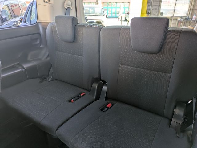 TOYOTA NOAH HYBRID 4WD 2015 Image 31