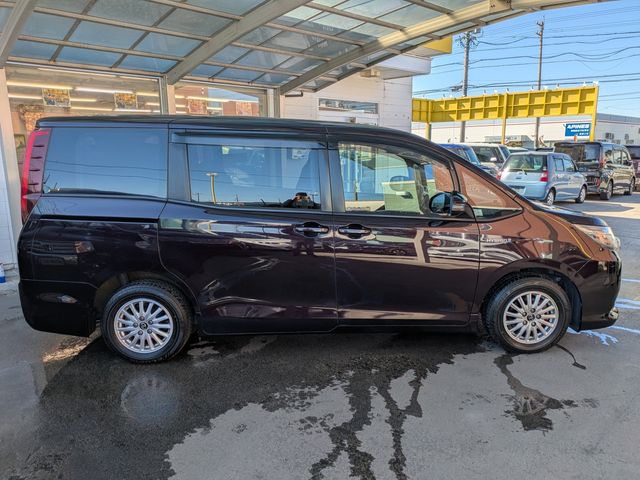 TOYOTA NOAH HYBRID 4WD 2015 Image 31