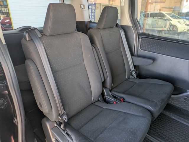 TOYOTA NOAH HYBRID 4WD 2015 Image 31