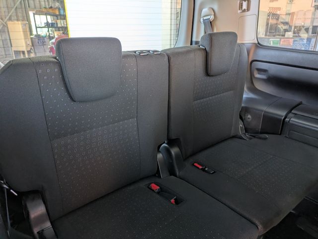 TOYOTA NOAH HYBRID 4WD 2015 Image 31