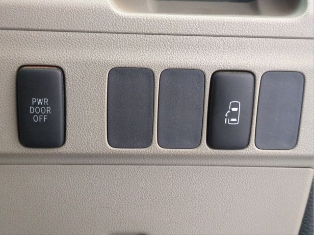 DAIHATSU ATRAI WAGON 2012 Image 31