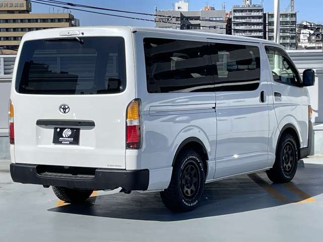 TOYOTA HIACE VAN 2WD 2023 Image 31