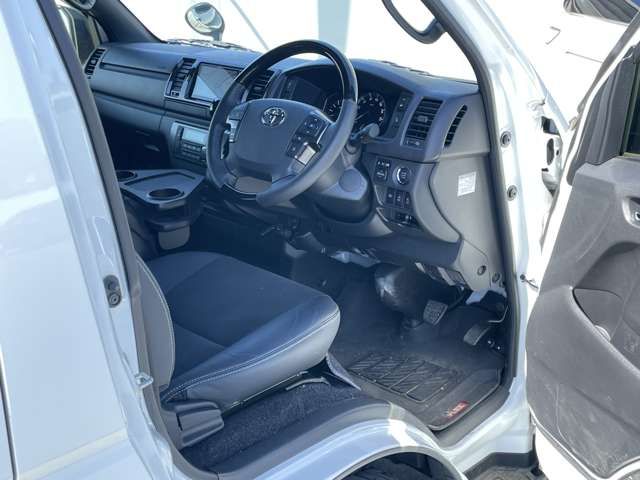 TOYOTA HIACE VAN 2WD 2023 Image 31